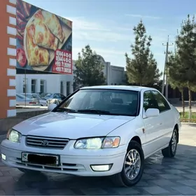 Toyota Camry 1998