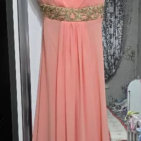 Вечерние платья