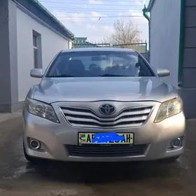 Toyota Camry 2010