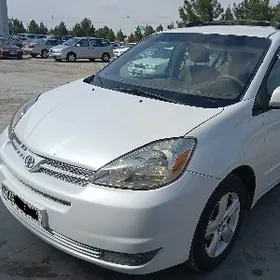 Toyota Sienna 2004
