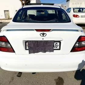 Daewoo Leganza 2000