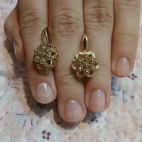 бриллиант сирга .