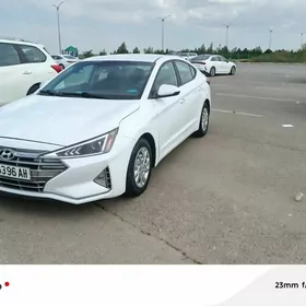 Hyundai Elantra 2020