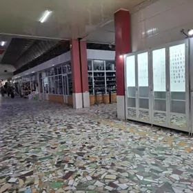 nar bazarda arenda yer