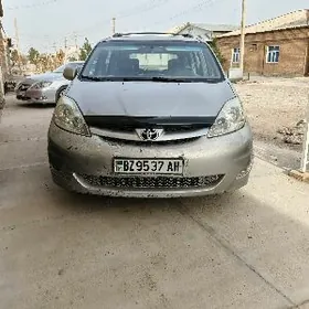 Toyota Sienna 2009