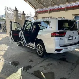 Toyota Land Cruiser 2022