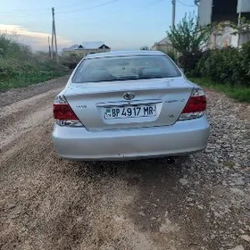Toyota Camry 2004