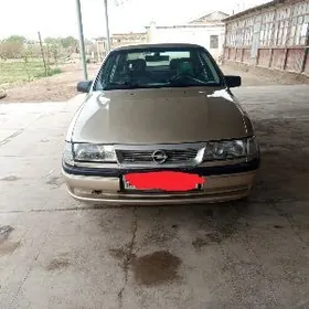 Opel Vectra 1992