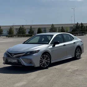 Toyota Camry 2022