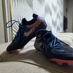 nike phantom butsy бутсы