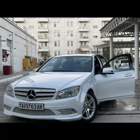 Mercedes-Benz C350 2009