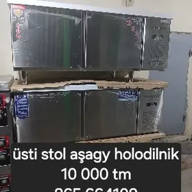 Üsti stol aşagy holodilnik