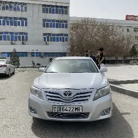 Toyota Camry 2010