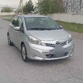 Toyota Yaris 2012