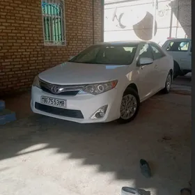 Toyota Camry 2012