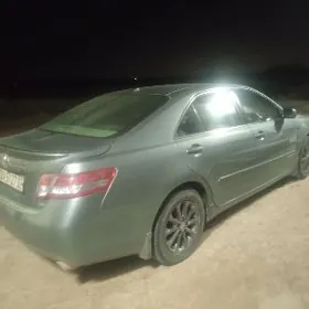 Toyota Camry 2010