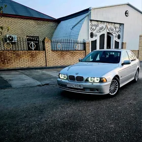 BMW E39 2003