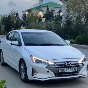 Hyundai Elantra 2020