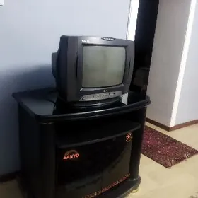 мебель и телевизор