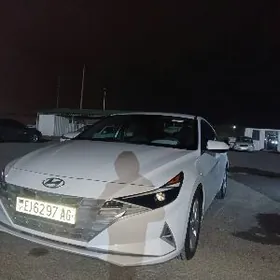 Hyundai Elantra 2021