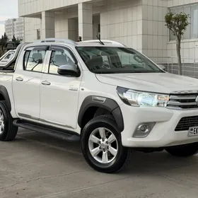 Toyota Hilux 2022