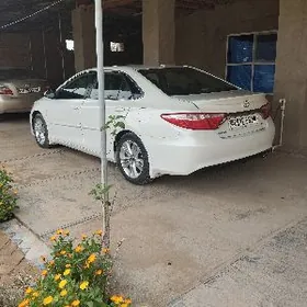 Toyota Camry 2015