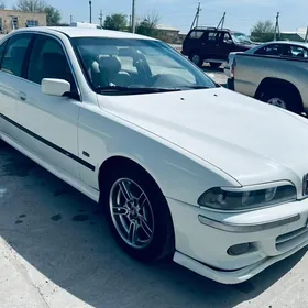 BMW E39 1998