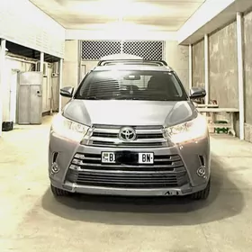 Toyota Highlander 2015