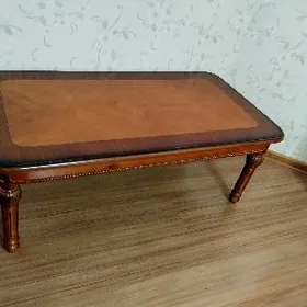 Журнальный столик