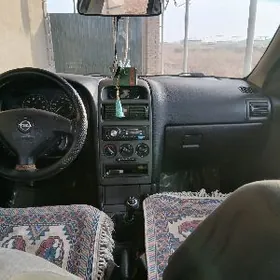 Opel Astra 2003