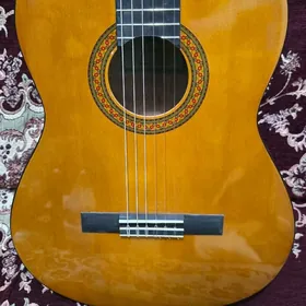 YAMAHA GITARA C40 ORIGINAL