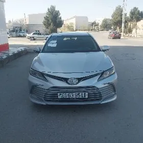 Toyota Camry 2022