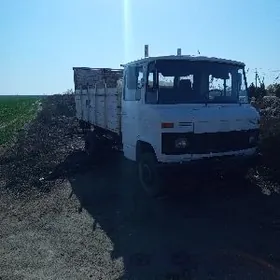 Mercedes-Benz 500E 1990