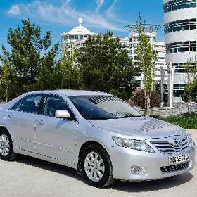 Toyota Camry 2011