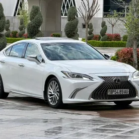 Lexus ES 350 2019