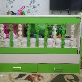 Detskiy krowat transformer