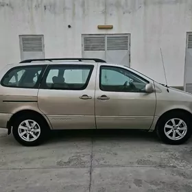Toyota Sienna 2001