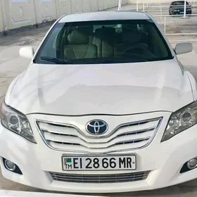 Toyota Camry 2011