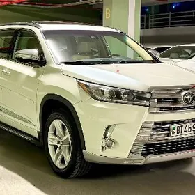 Toyota Highlander 2018
