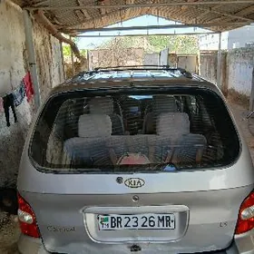 Kia Carnival 2001