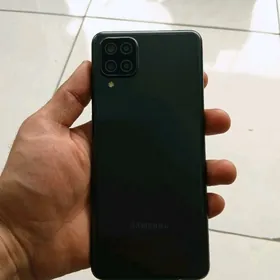 Samsung A12