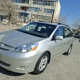 Toyota Sienna 2008