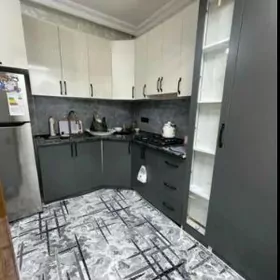 4 kom 5 mkr Ipateka bolya