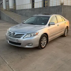Toyota Camry 2011