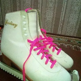 Коньки профессиональные