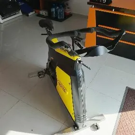 Вело-тренажёр