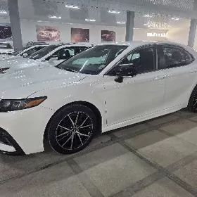 Toyota Camry 2022