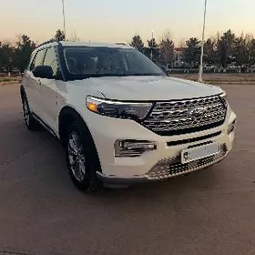 Ford Explorer 2023