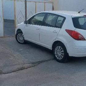 Nissan Versa 2009