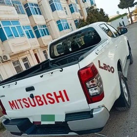 Mitsubishi L200 2021